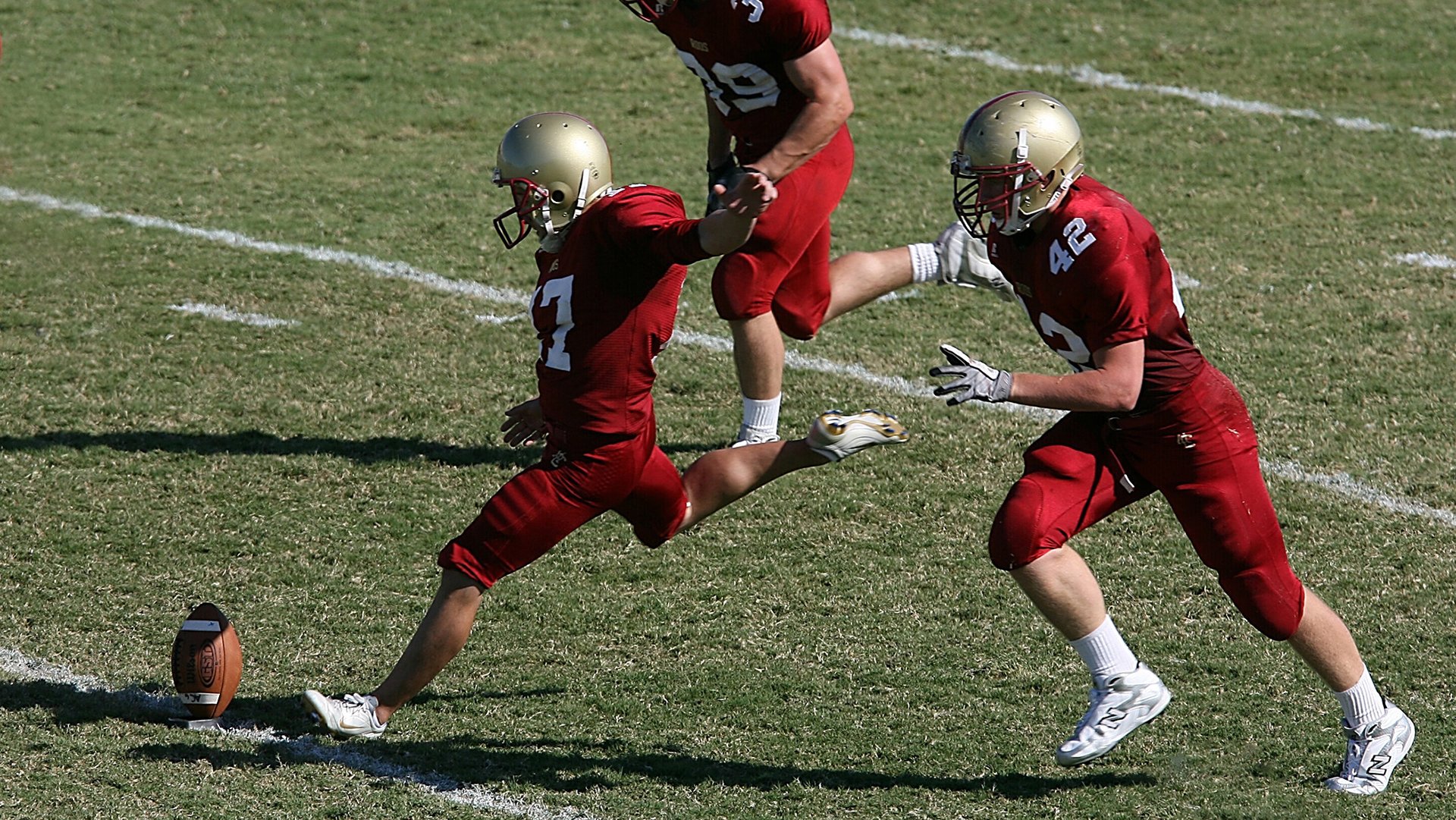 LCS加强青训体系建设,青训理念