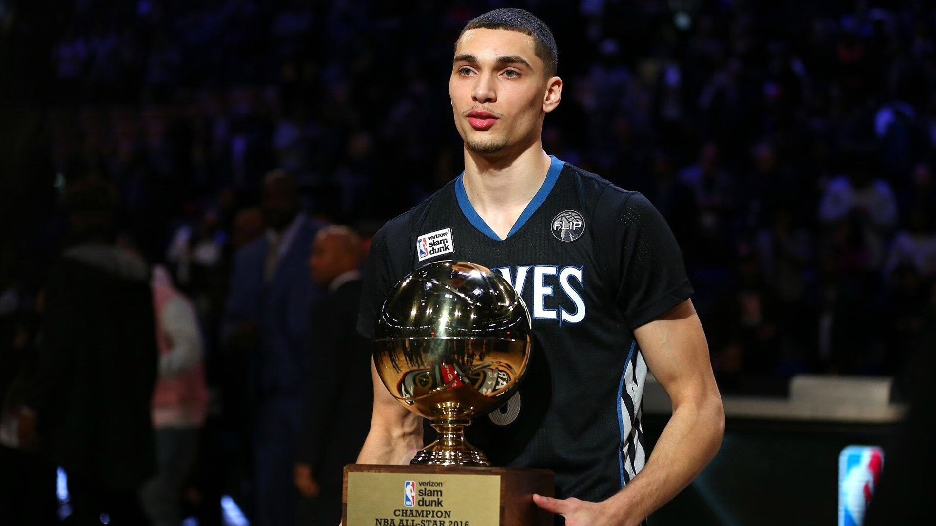 “青训基地引入国际先进设备，培养更具竞争力的人才”，青训中心